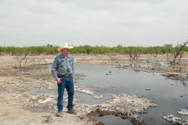 Abandoned 'dry hole' oil wells are polluting Texas farms, ranches and groundwater. The state won’t fix them.